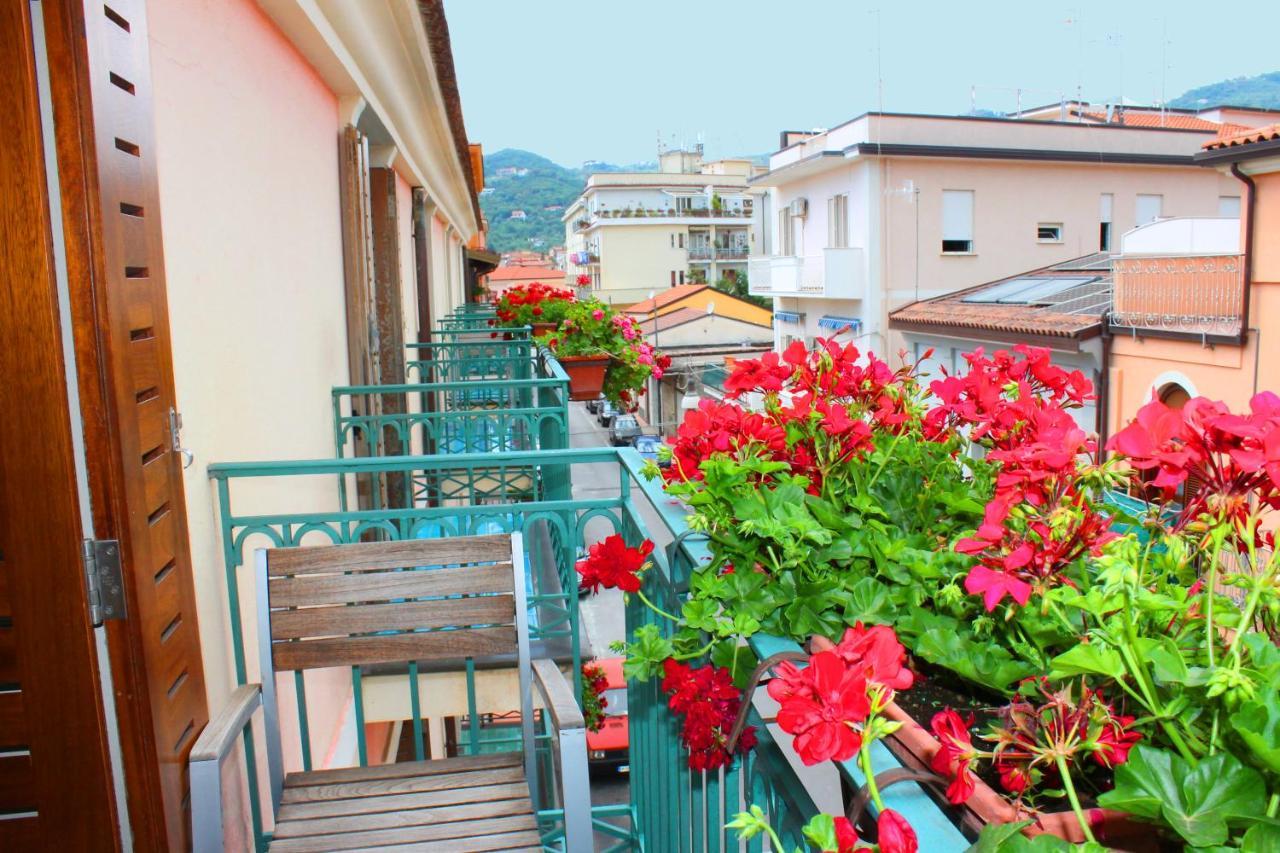 Hotel Pisacane Sapri Bagian luar foto