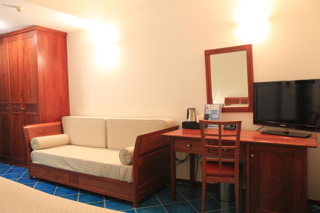 Hotel Pisacane Sapri Bagian luar foto