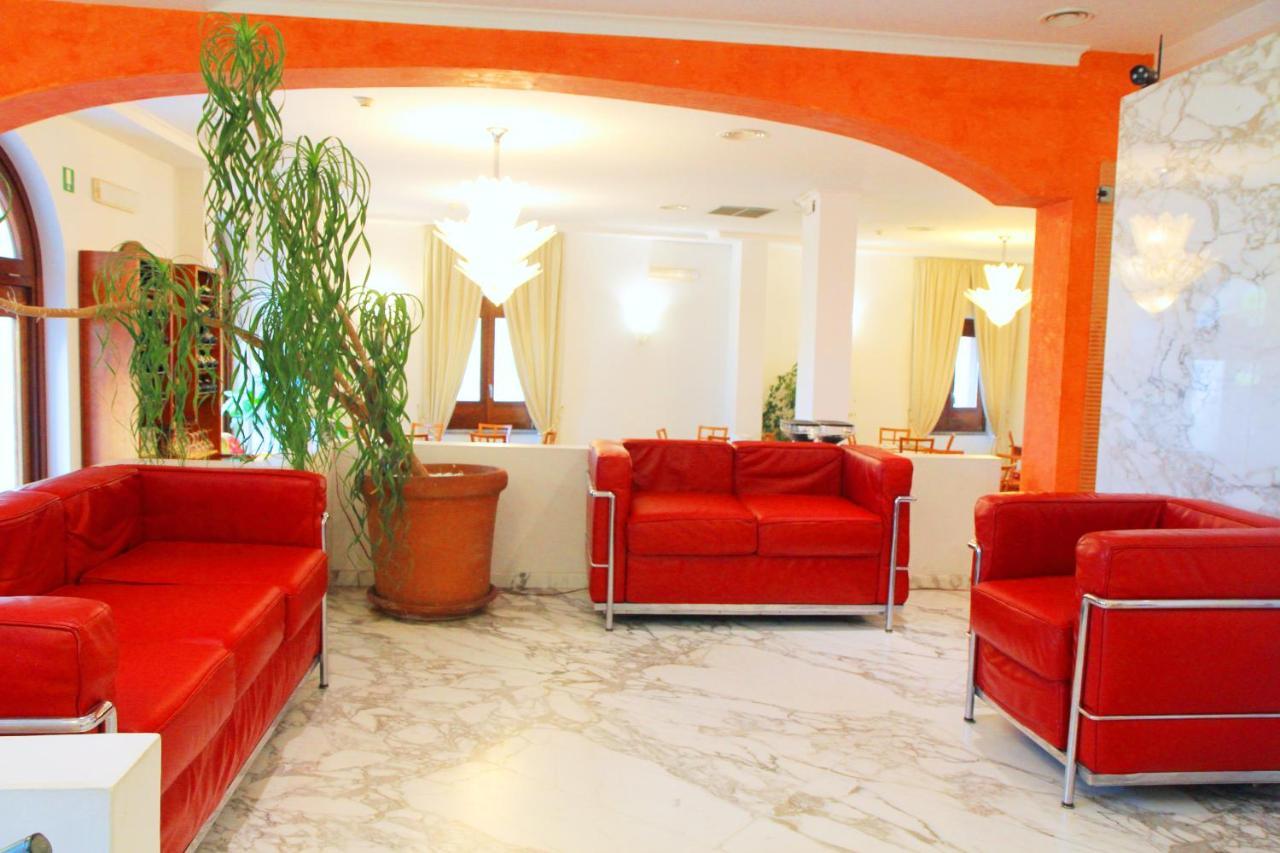 Hotel Pisacane Sapri Bagian luar foto