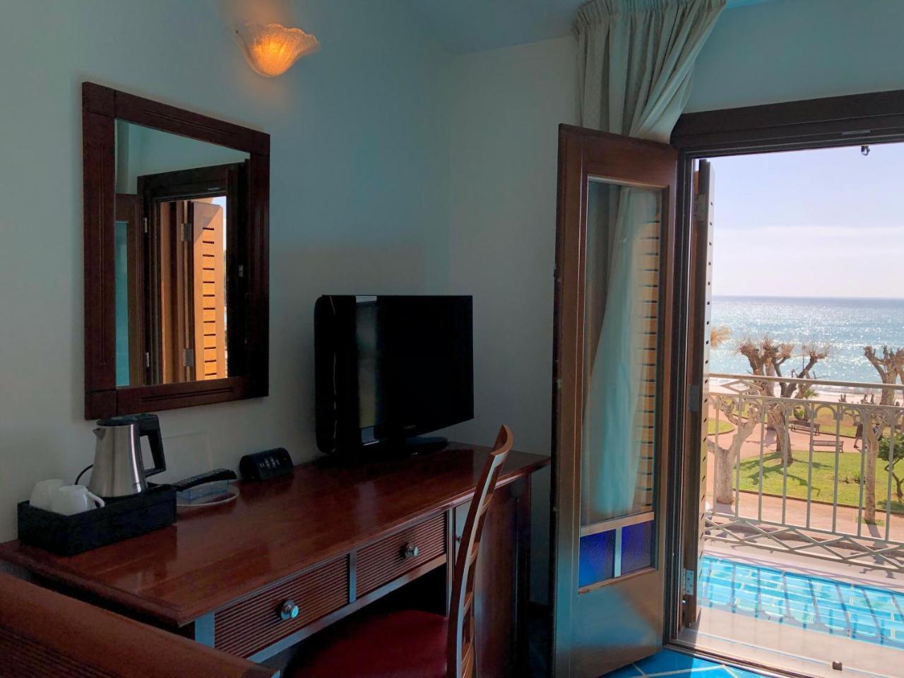 Hotel Pisacane Sapri Bagian luar foto